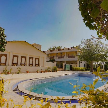 Royal Ocean Resort Jaipur Eksteriør billede