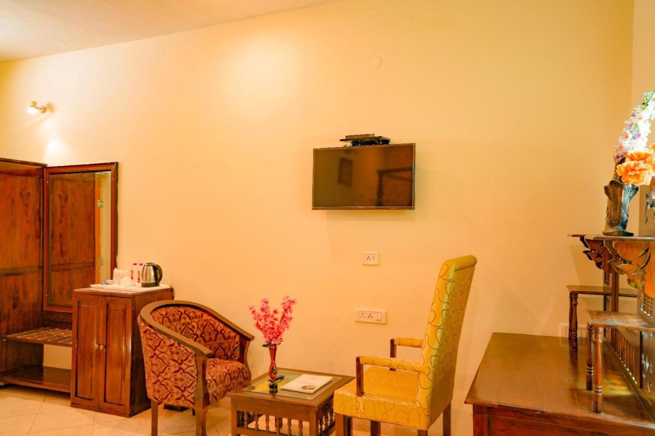 Royal Ocean Resort Jaipur Eksteriør billede