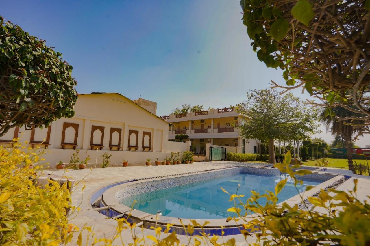 Royal Ocean Resort Jaipur Eksteriør billede