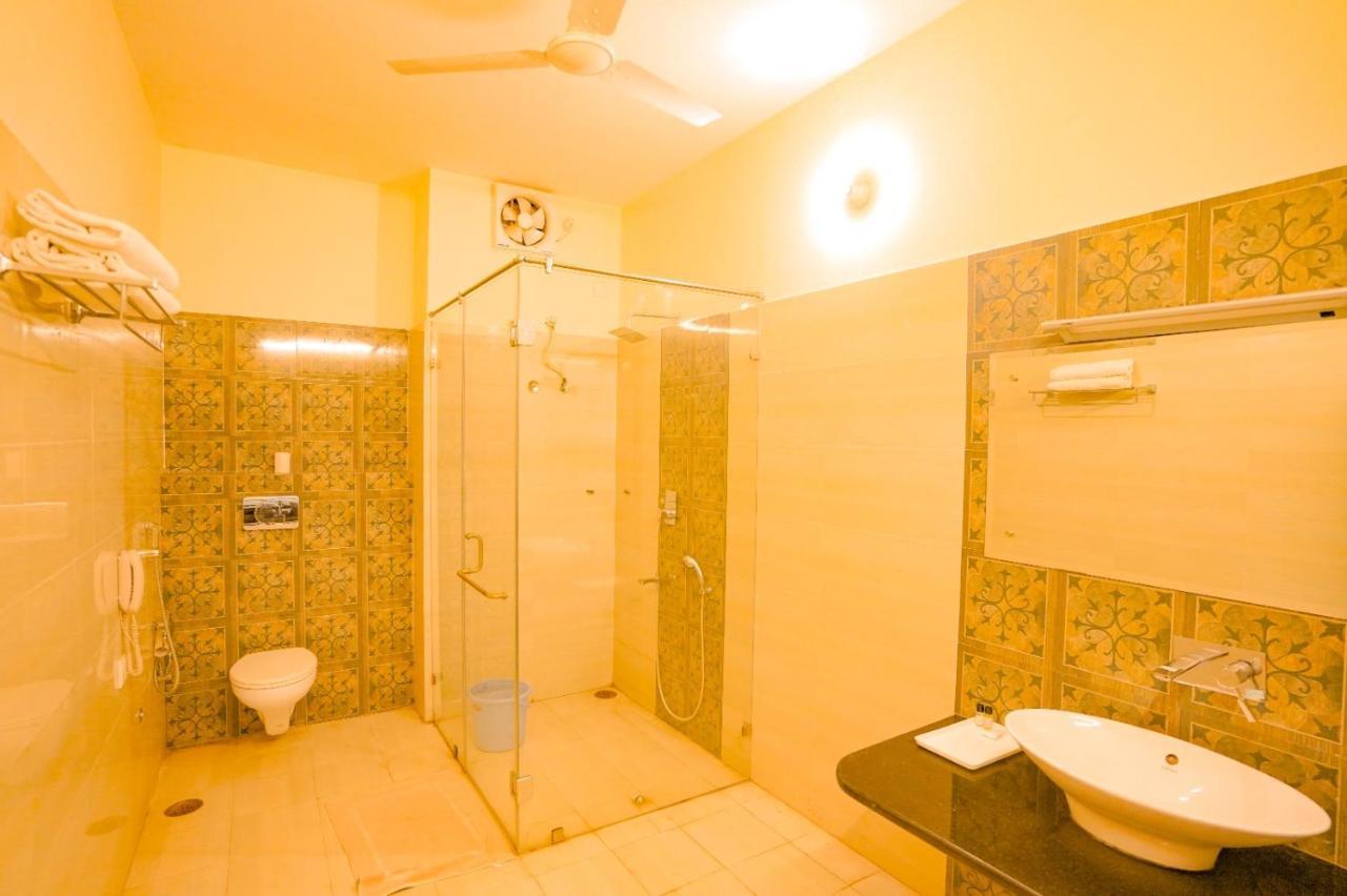 Royal Ocean Resort Jaipur Eksteriør billede