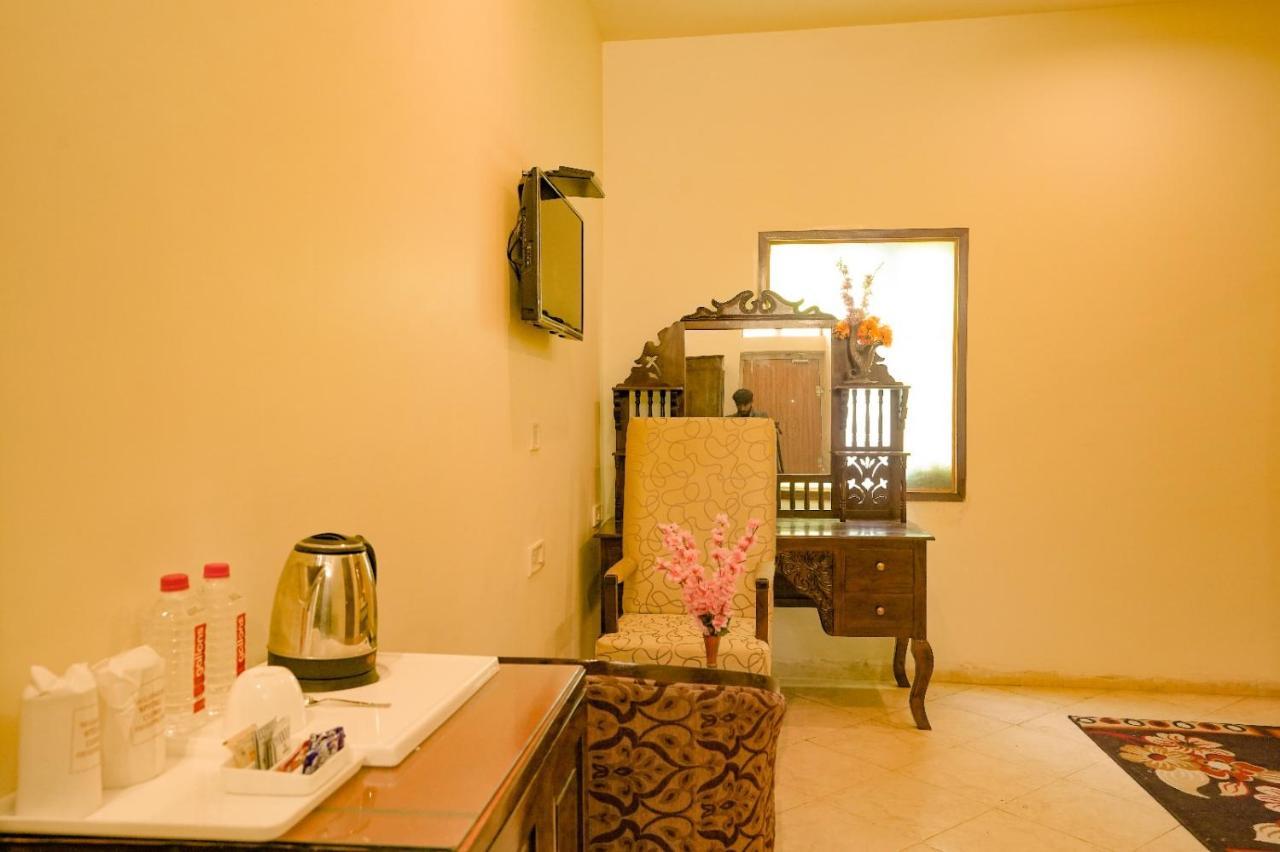 Royal Ocean Resort Jaipur Eksteriør billede