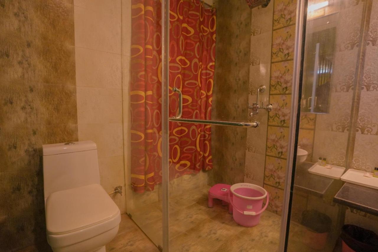 Royal Ocean Resort Jaipur Eksteriør billede