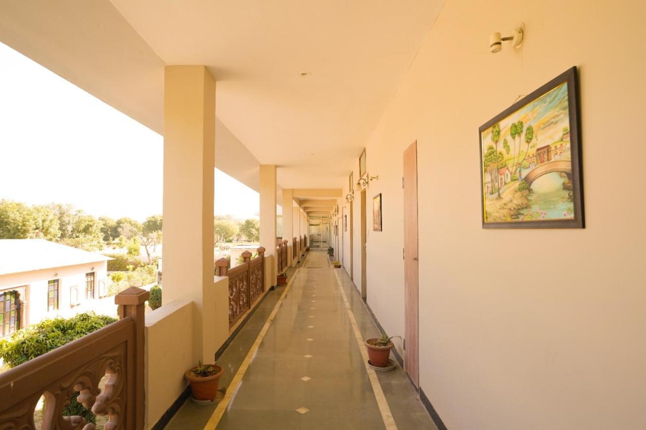 Royal Ocean Resort Jaipur Eksteriør billede