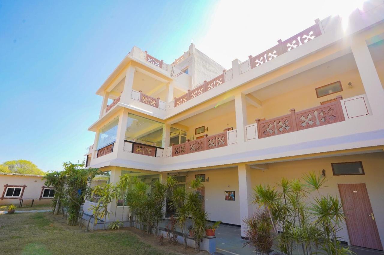 Royal Ocean Resort Jaipur Eksteriør billede