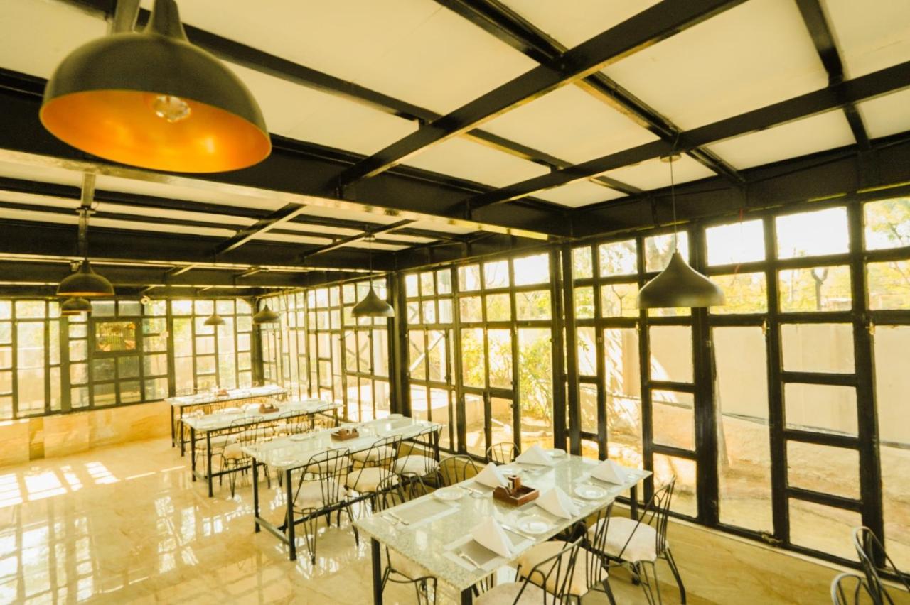Royal Ocean Resort Jaipur Eksteriør billede