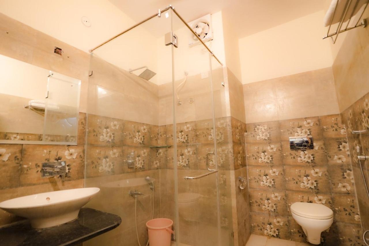 Royal Ocean Resort Jaipur Eksteriør billede