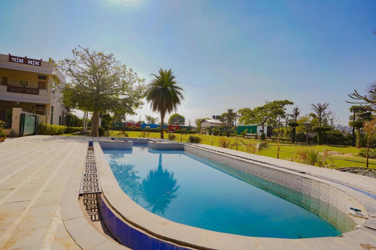 Royal Ocean Resort Jaipur Eksteriør billede