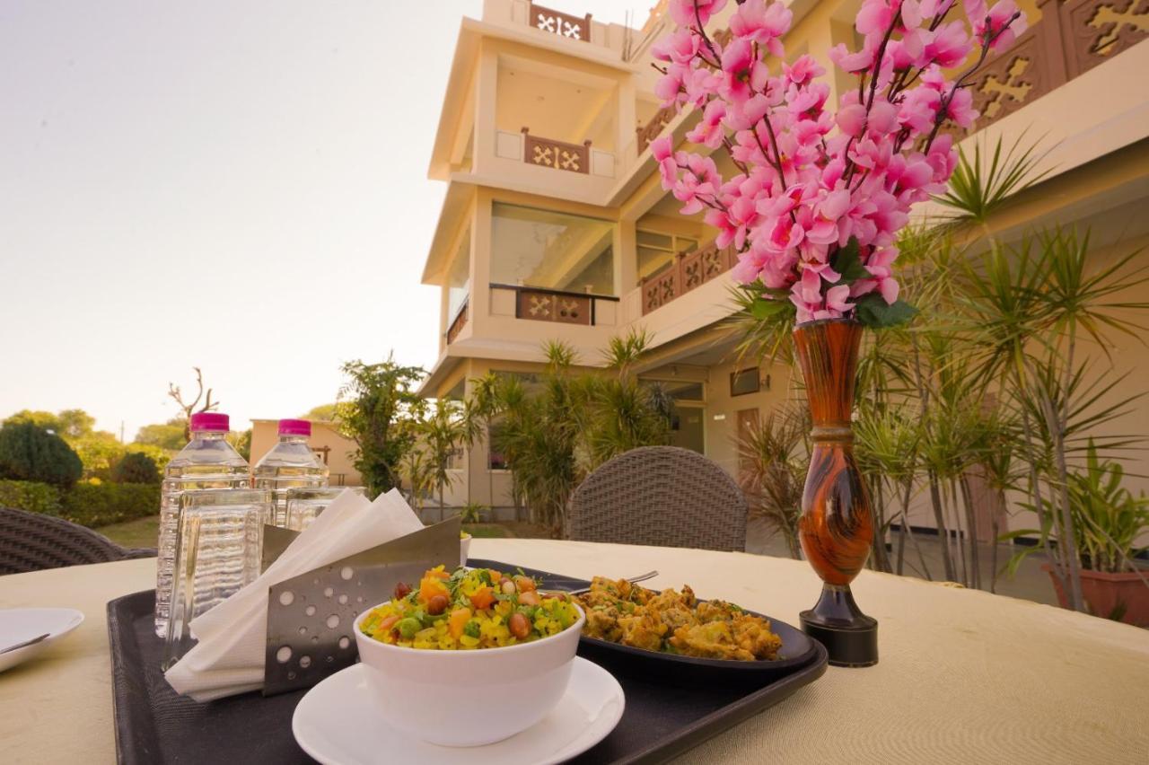 Royal Ocean Resort Jaipur Eksteriør billede