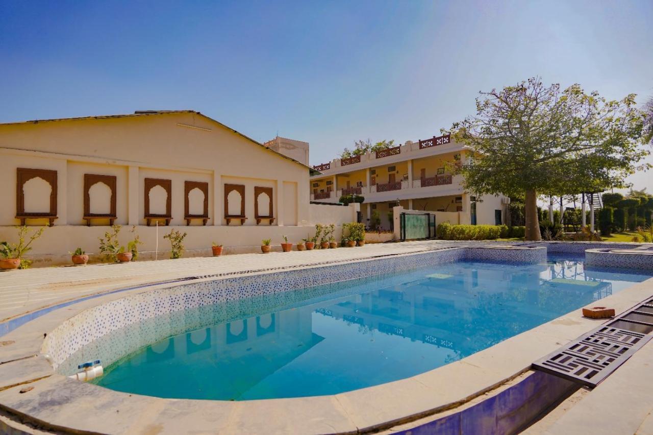Royal Ocean Resort Jaipur Eksteriør billede