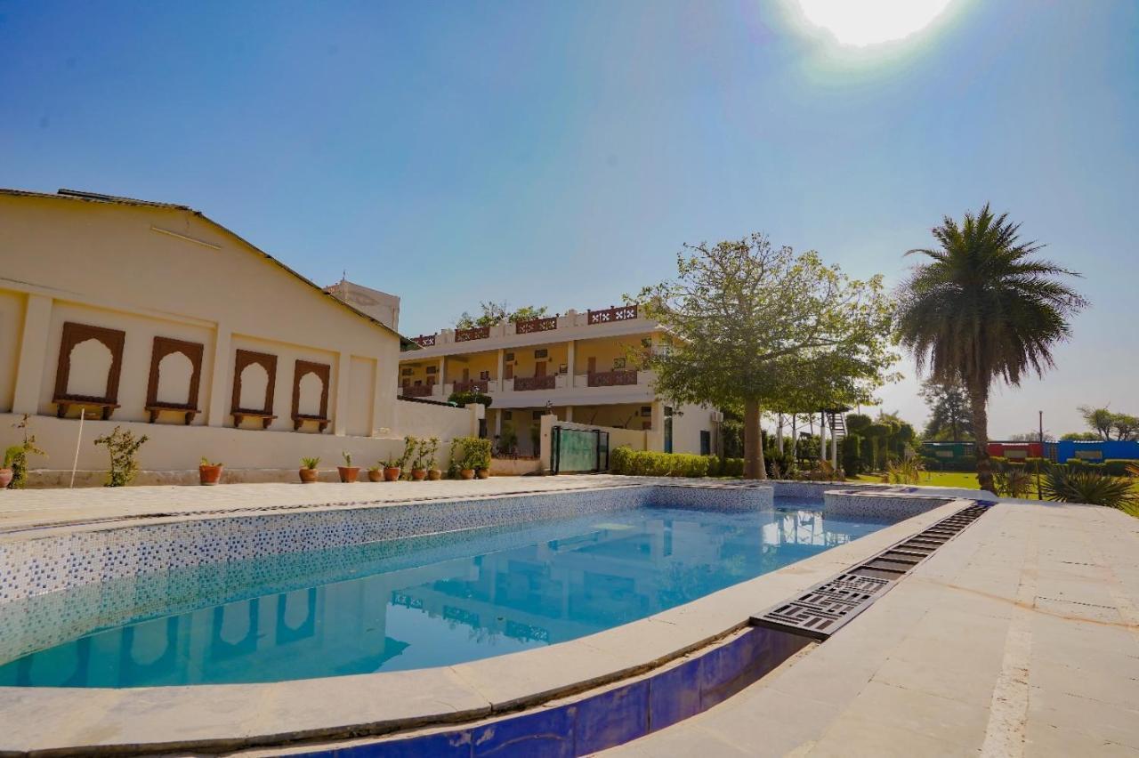 Royal Ocean Resort Jaipur Eksteriør billede