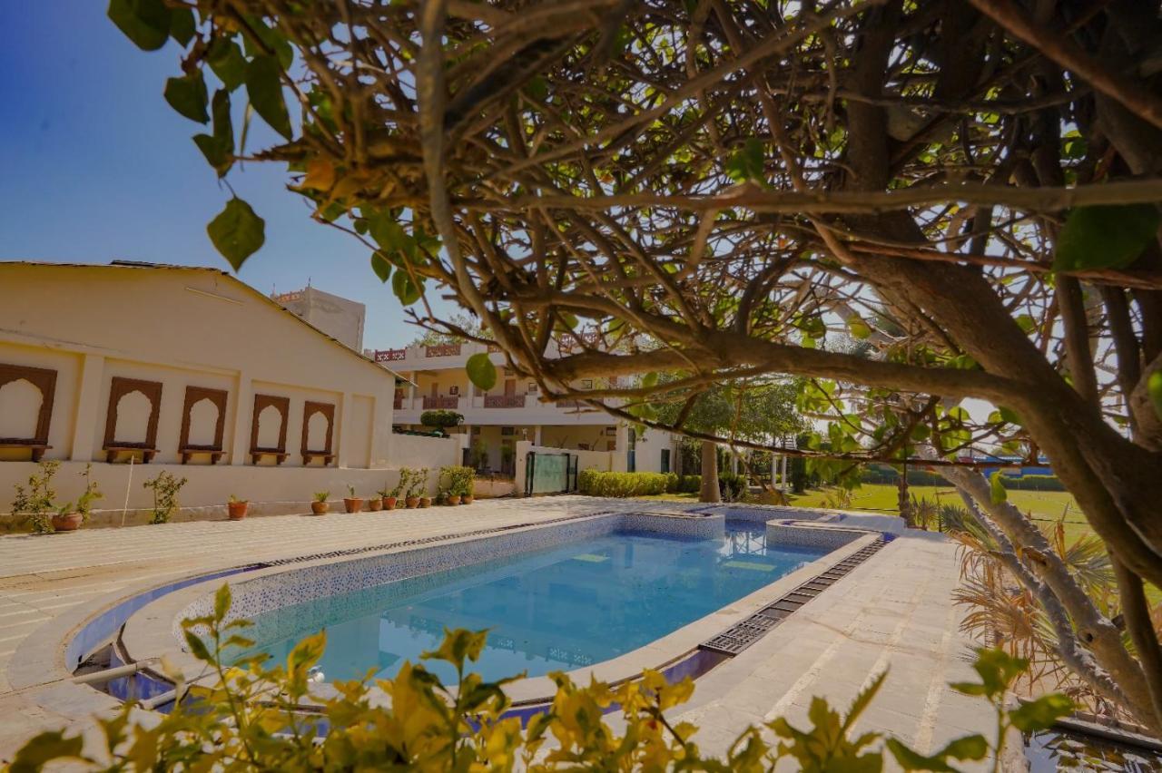Royal Ocean Resort Jaipur Eksteriør billede